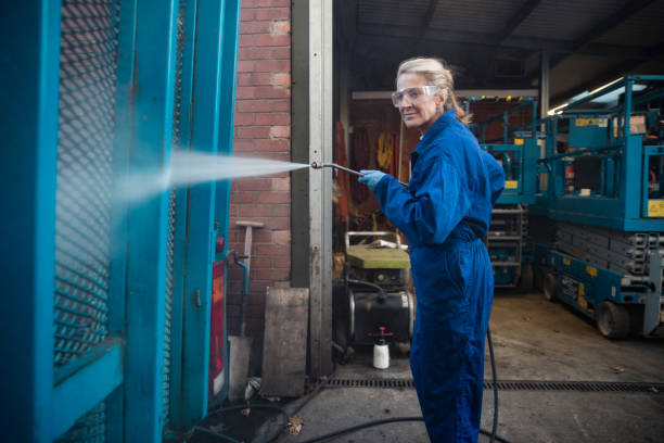 Best Rust Removal  in Niantic, CT